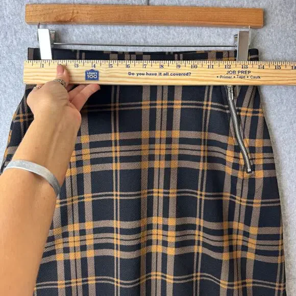 Le lis Plaid Mini Skirt Womens Size Small Academia Preppy Punk Goth Yellow Black - Picture 5 of 13